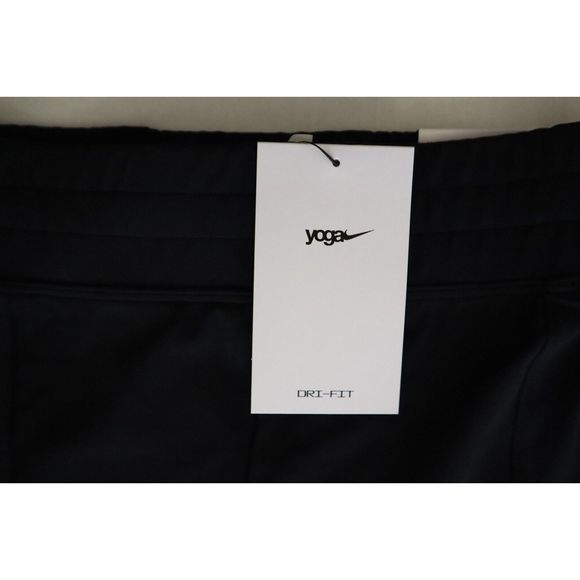 Nike Yoga DQ4890-010 Men's Sz M Black Dri-FIT Tight Fit Training Shorts - Picture 7 of 11